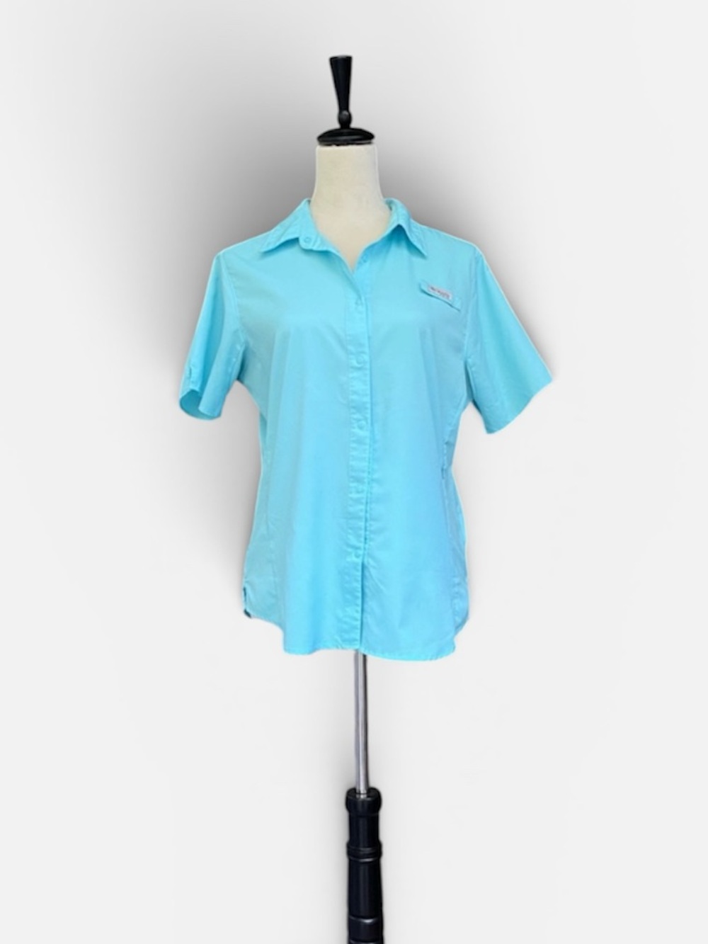 Columbia PFG Women's Tamiami II Short Sleeve Shirt in Whale (Skye Blue) Sz M